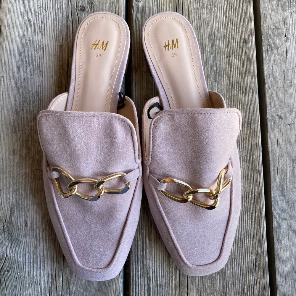 H&M Dusty Pink NWOT Chain Accent Suede Mules - Picture 2 of 8